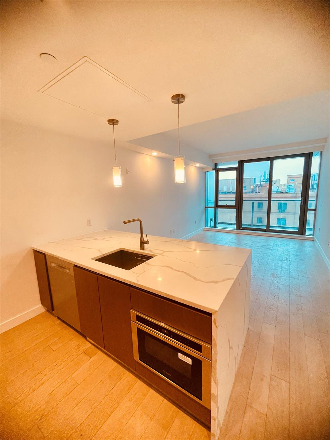 #12 photo, 134-37 35th Avenue, クイーンズ区 Flushing , NY 11354