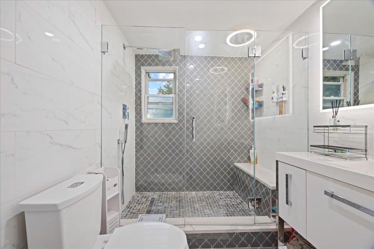 #12 photo, 254 Hyatt Avenue, Yonkers , NY 10704