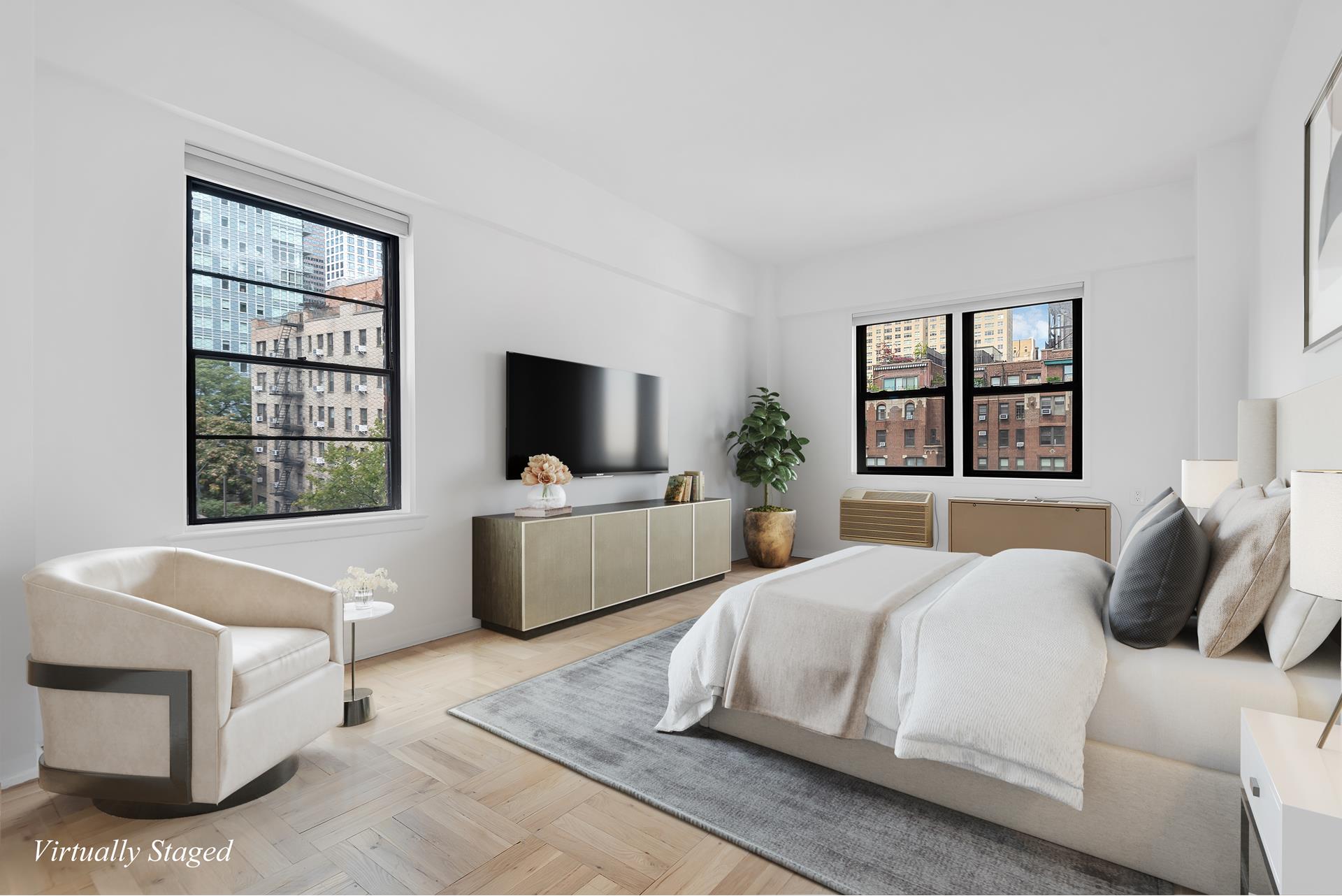 #8 photo, 345 E 52ND Street, マンハッタン Turtle Bay , NY 10022