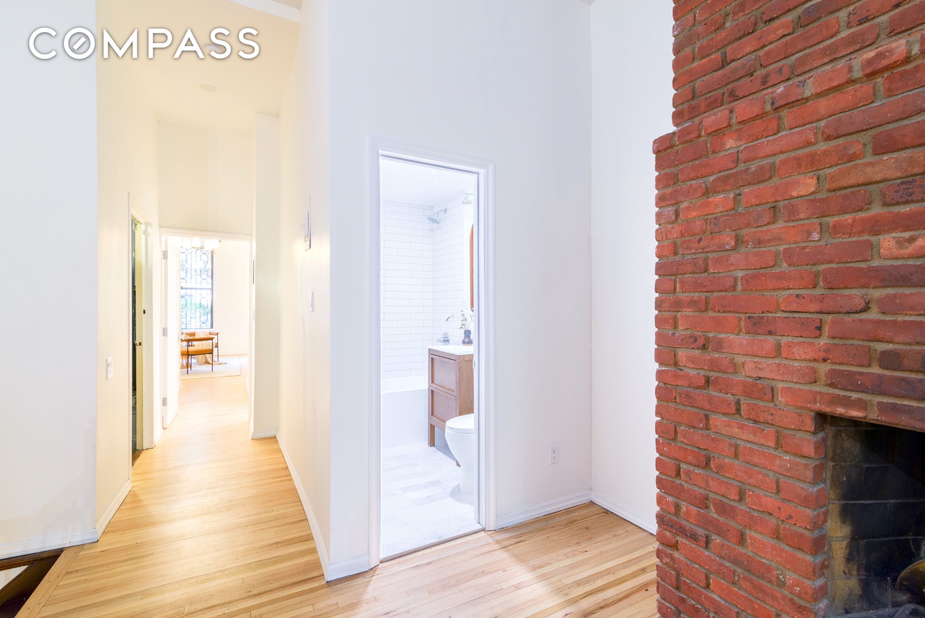 #19 photo, 349 W 71st Street, マンハッタン Upper West Side , NY 10023