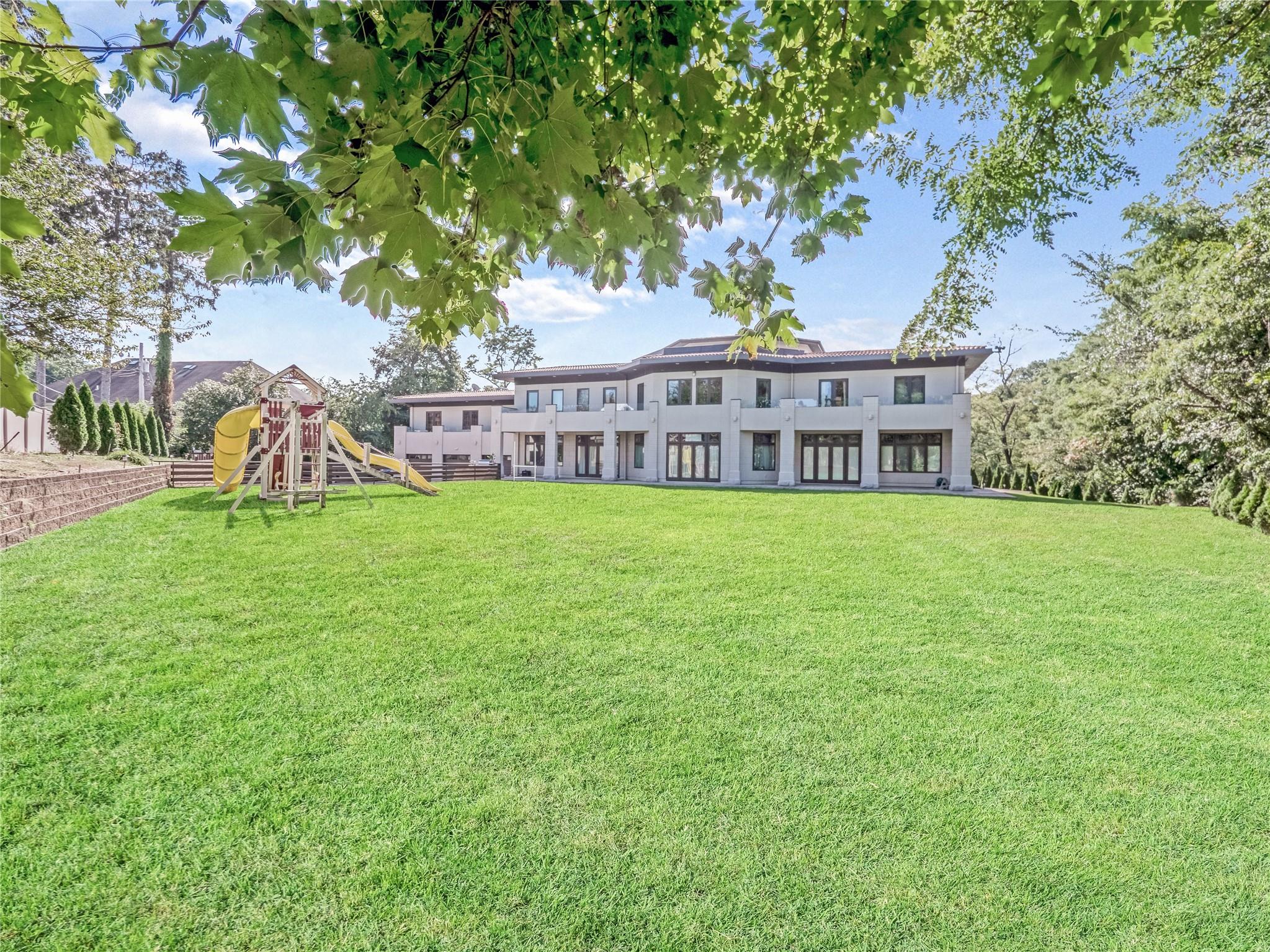 #2 photo, Manhasset, ナッソー郡 Manhasset , NY 11030