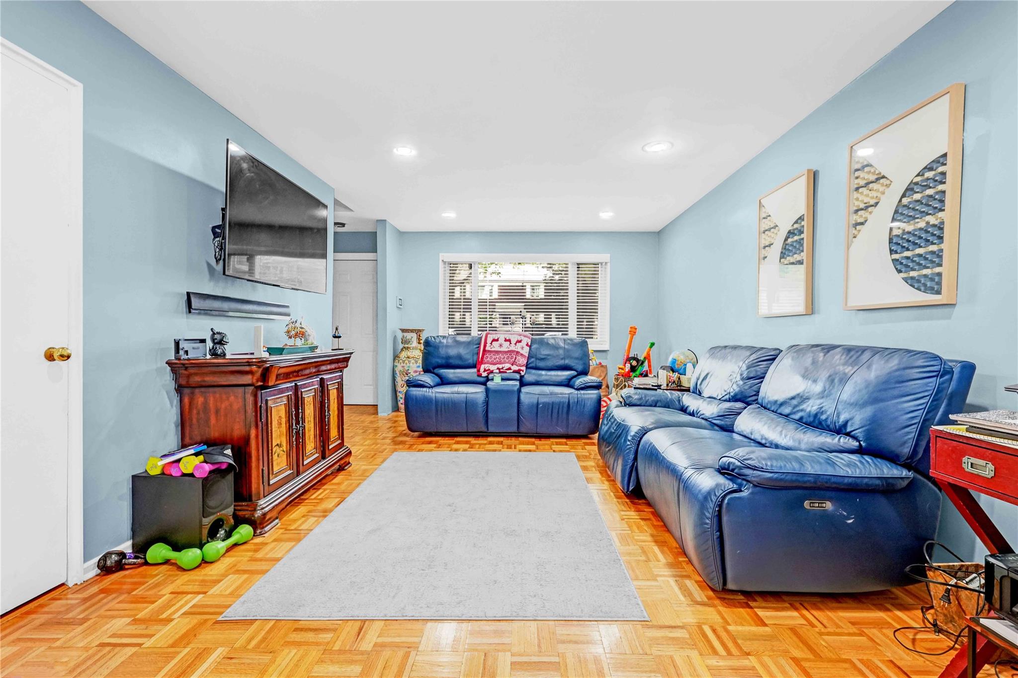 #2 photo, 13-10 212th Street, Bayside , NY 11360