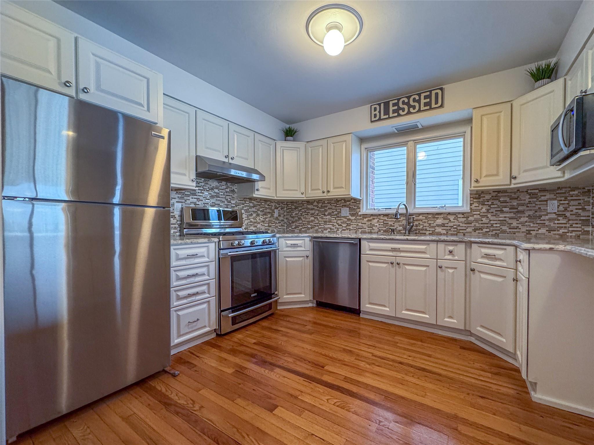 #12 photo, 208 Block Lane, ナッソー郡 Harbor Isle , NY 11558