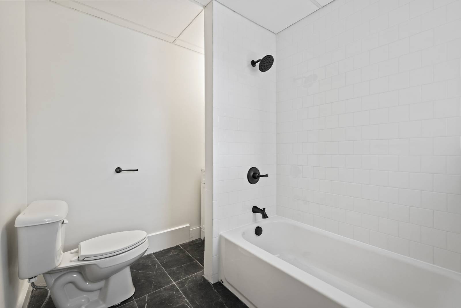 #15 photo, 33 Franklin St, #1A, 뉴욕주 Saratoga Springs , NY 12866