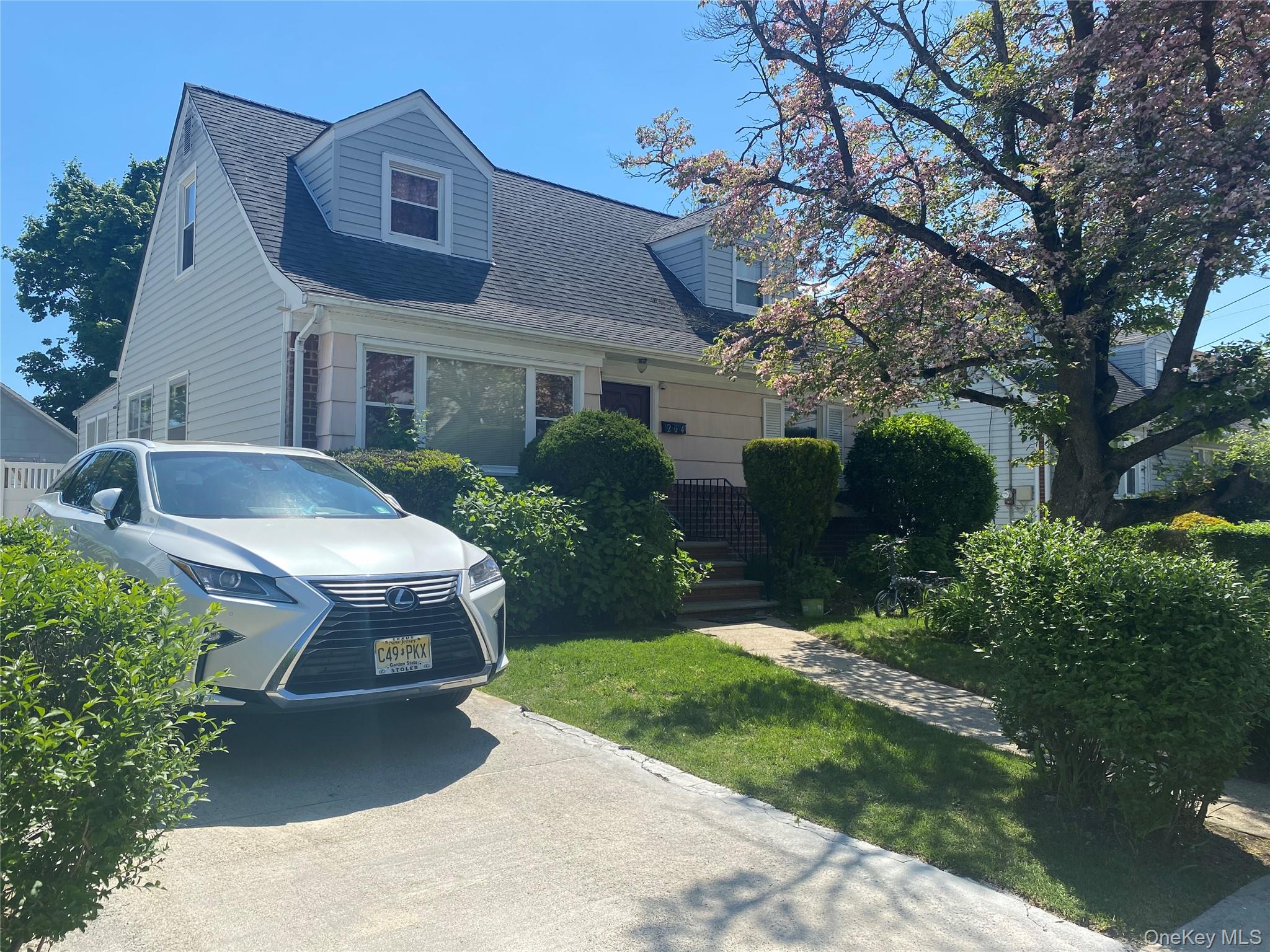 #2 photo, 204 Beech Street, ナッソー郡 Valley Stream , NY 11580