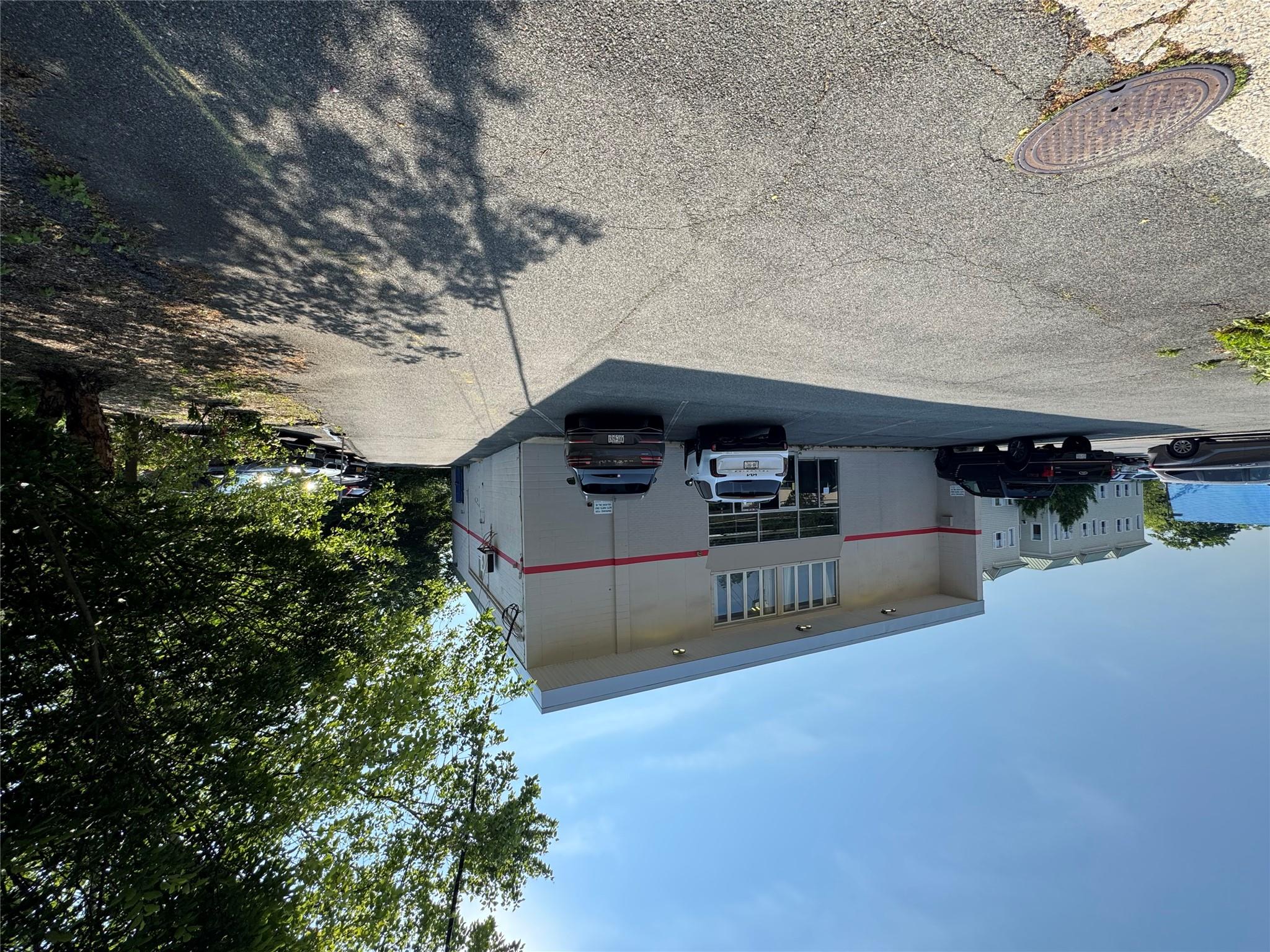 #3 photo, 1395 Boston Post Road, Larchmont , NY 10538