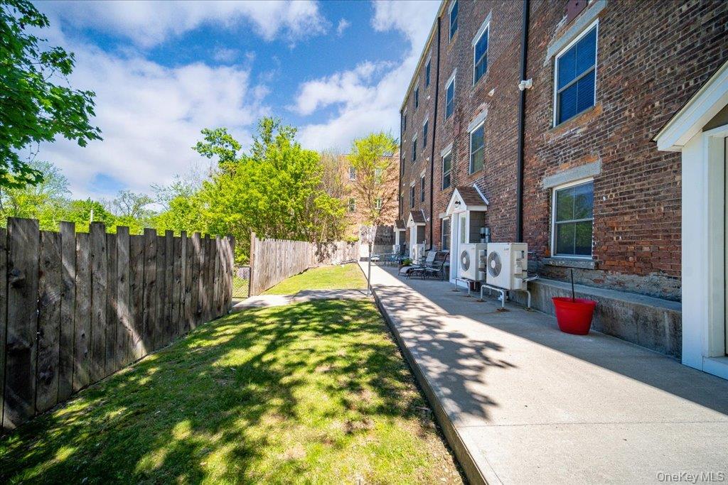 #18 photo, 65-71 E Main Street, Beacon , NY 12508