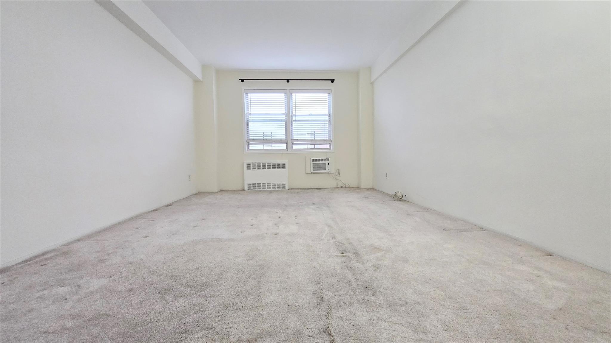 #10 photo, 160-10 89 Avenue, Jamaica , NY 11432