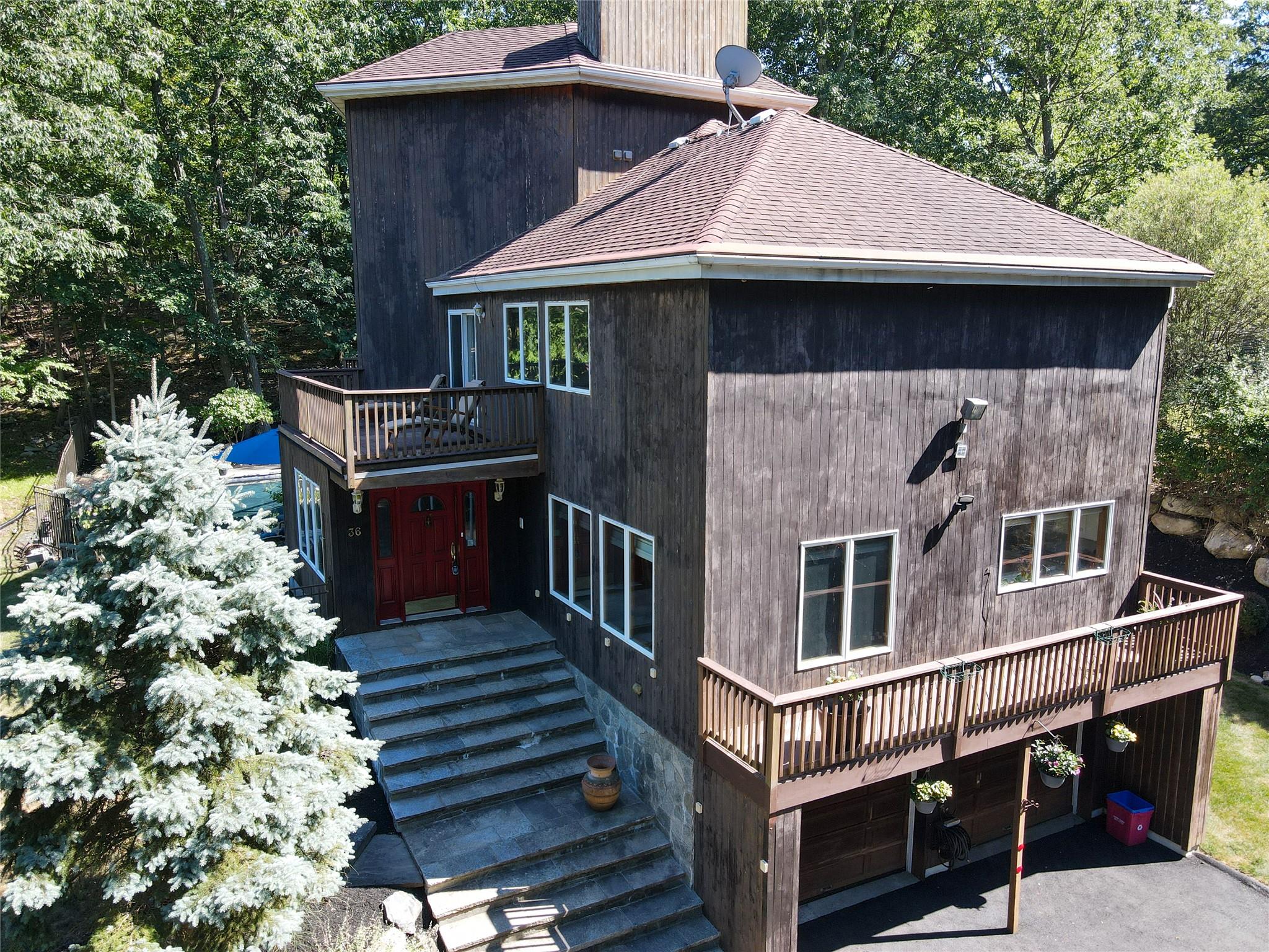 #3 photo, 36 Ridgetop Drive, Tomkins Cove , NY 10986