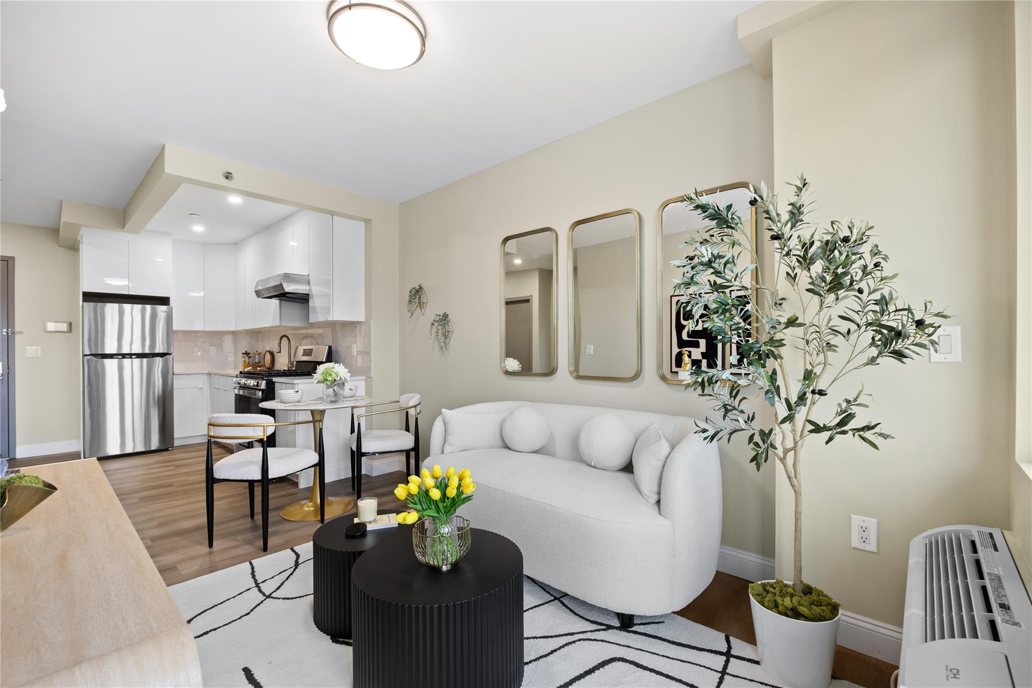 #5 photo, 163-07 72nd ave, Fresh Meadows , NY 11365