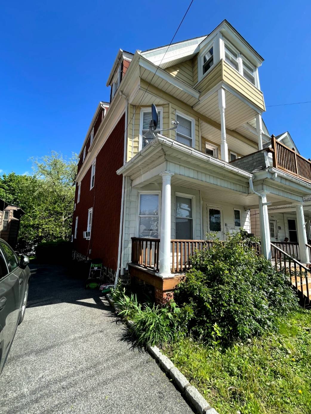 #3 photo, 212 Voss Ave, Yonkers , NY 10703