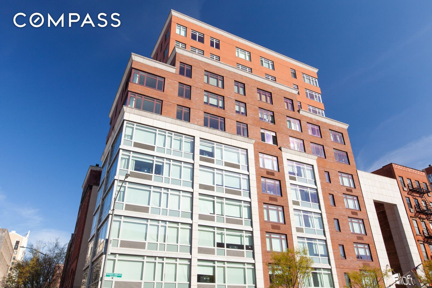 #11 photo, 2300 Frederick Douglass Boulevard, マンハッタン Harlem , NY 10027