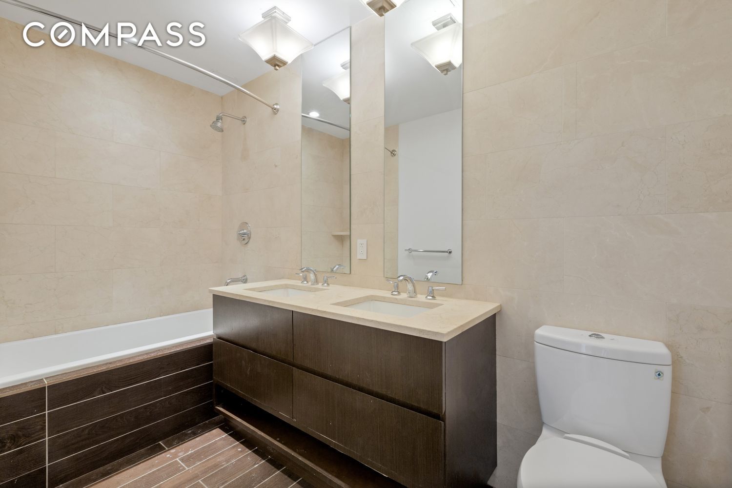 #7 photo, 2300 Frederick Douglass Boulevard, マンハッタン Harlem , NY 10027