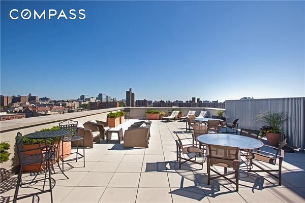 #9 photo, 2300 Frederick Douglass Boulevard, マンハッタン Harlem , NY 10027