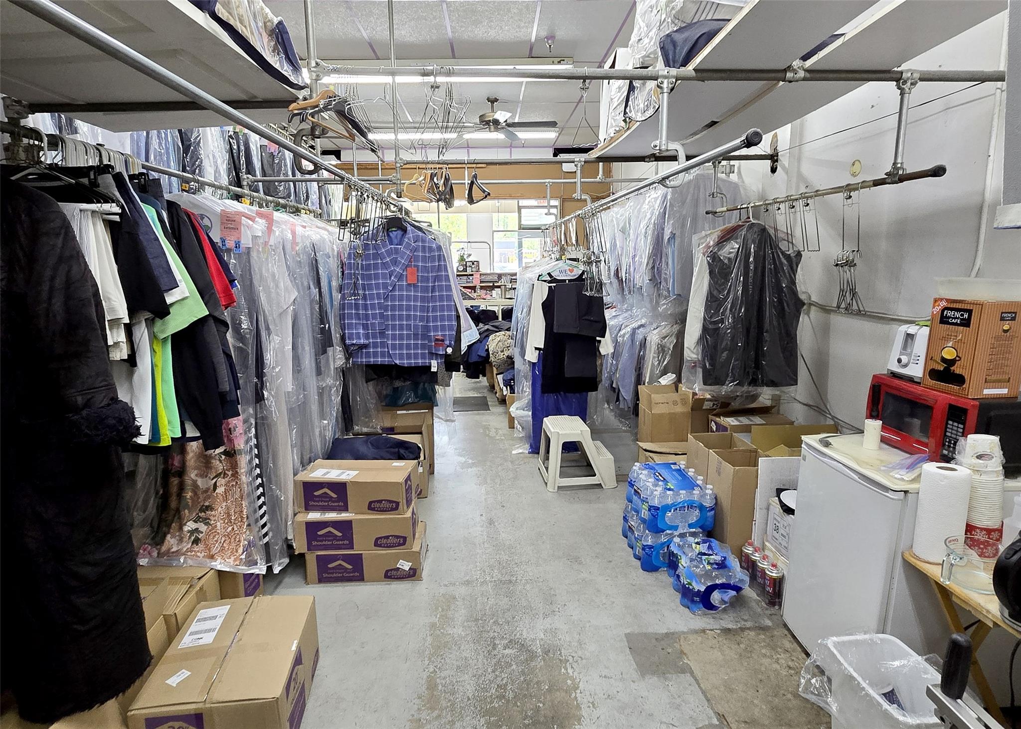 #12 photo, 231 Middle Country Road, サフォーク郡 Selden , NY 11784