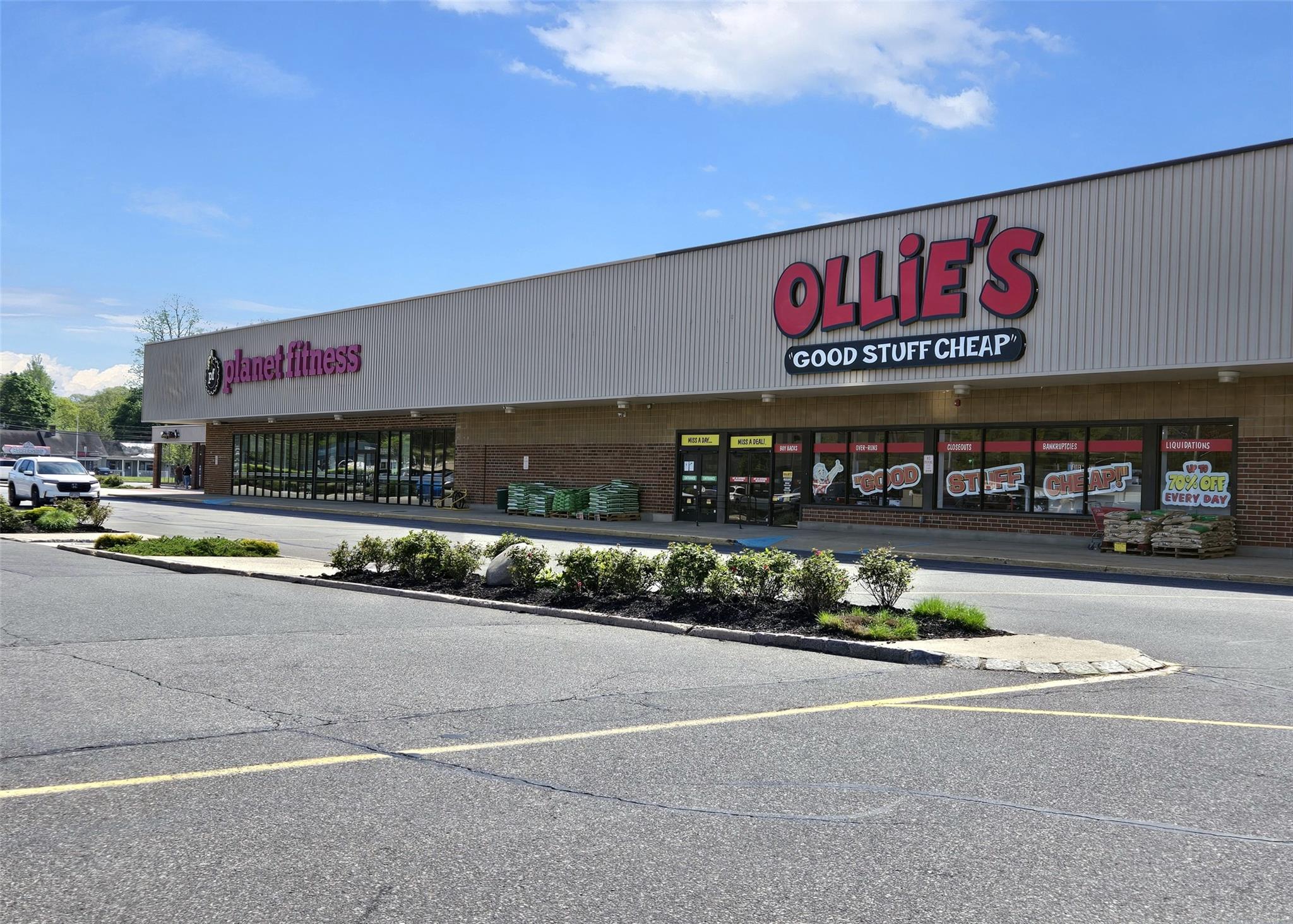 #16 photo, 231 Middle Country Road, サフォーク郡 Selden , NY 11784