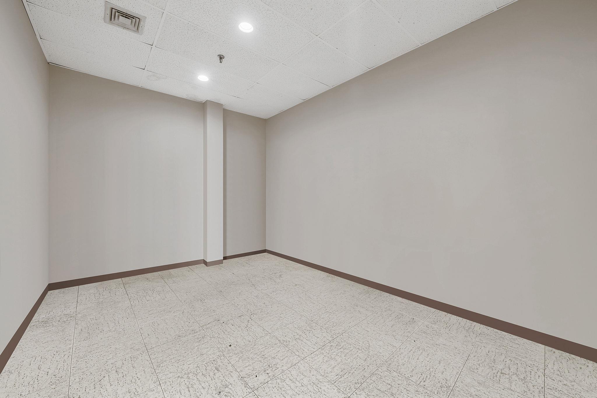 #18 photo, 8 Technology Drive, サフォーク郡 East Setauket , NY 11733