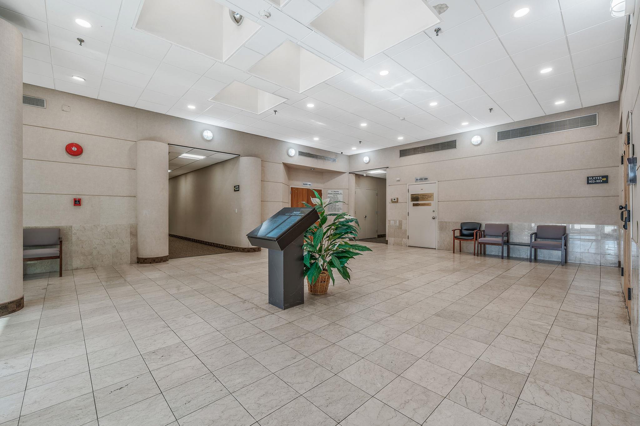 #6 photo, 8 Technology Drive, サフォーク郡 East Setauket , NY 11733