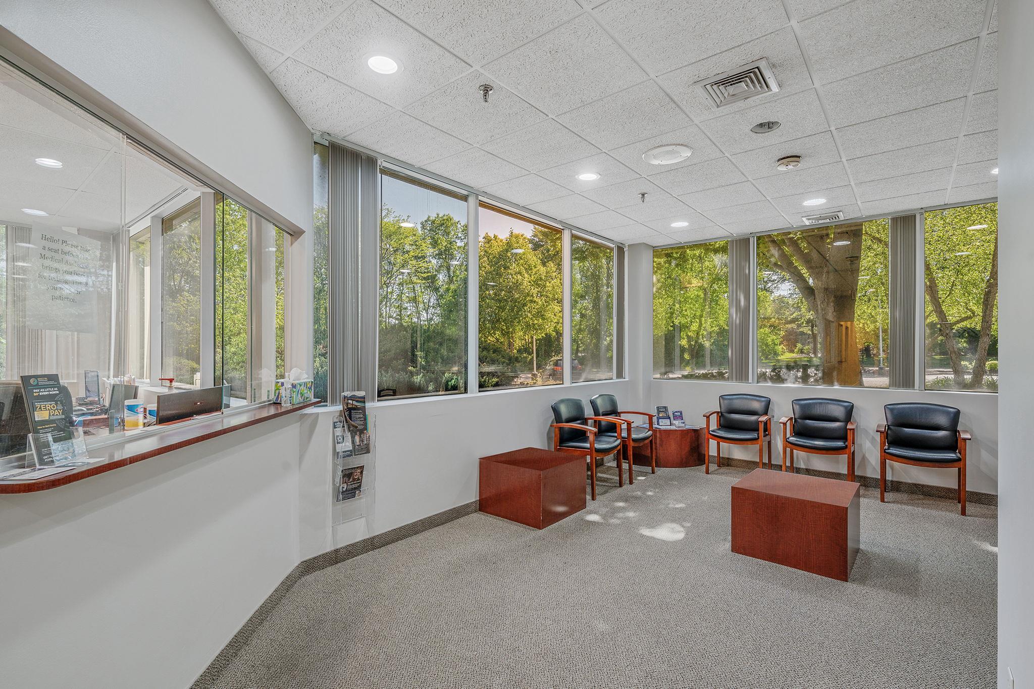 #8 photo, 8 Technology Drive, サフォーク郡 East Setauket , NY 11733