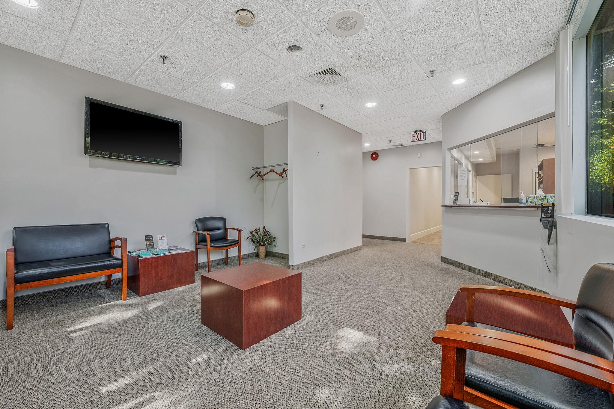 #9 photo, 8 Technology Drive, サフォーク郡 East Setauket , NY 11733