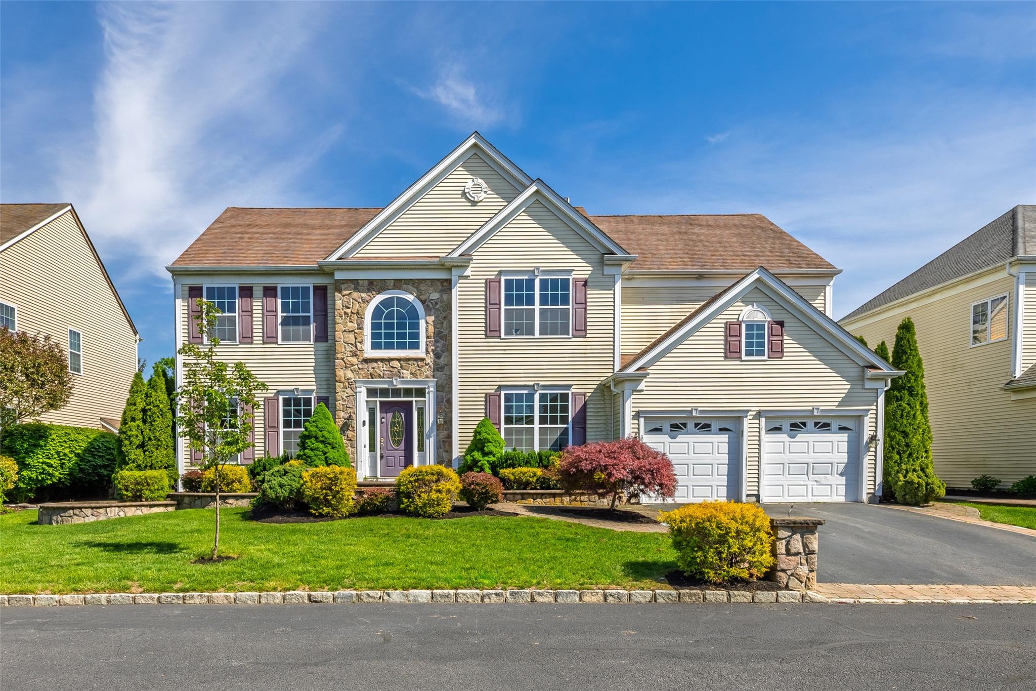 #1 photo, 33 Avolet Court, Mount Sinai , NY 11766