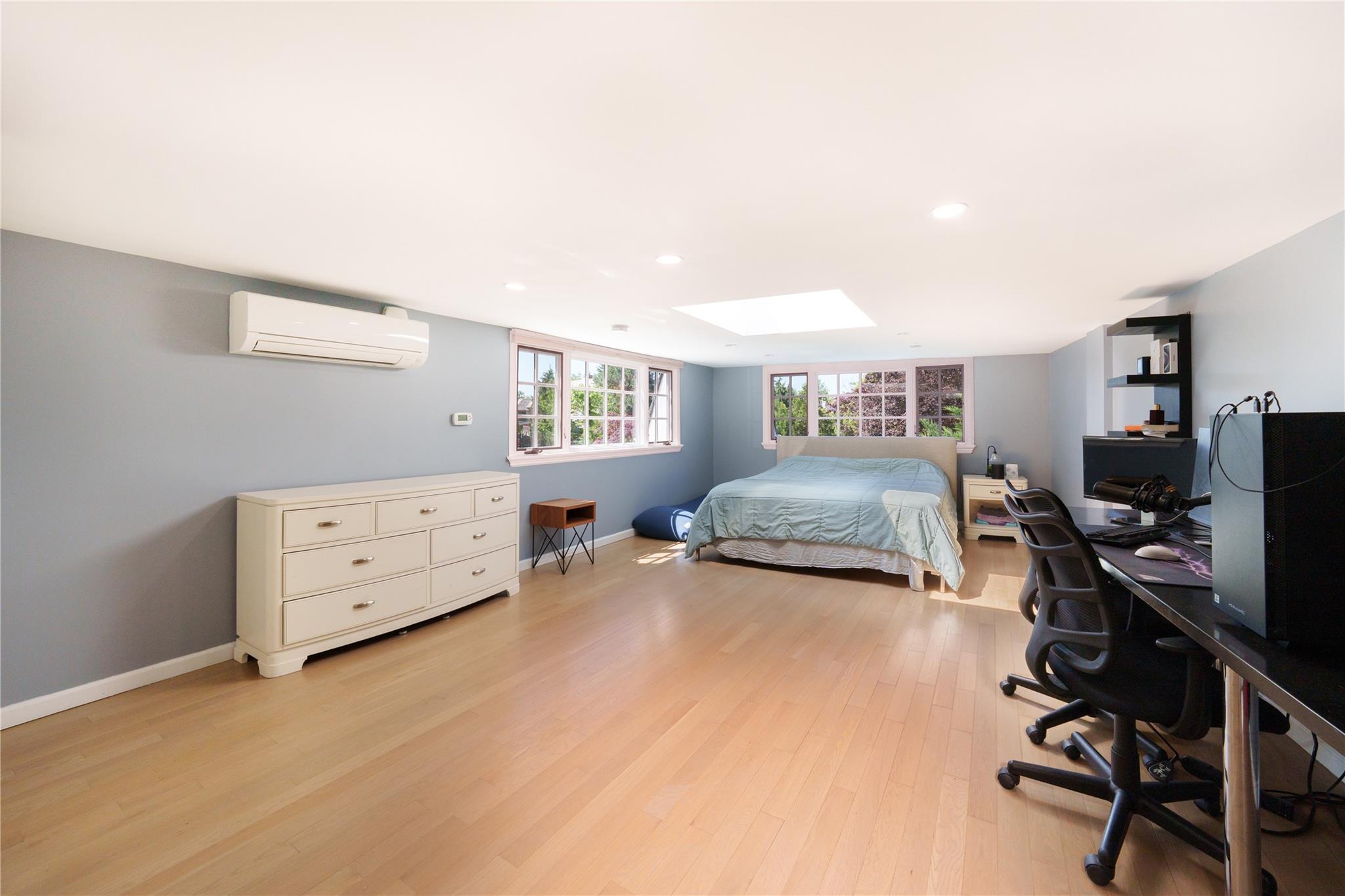 #13 photo, Bayside, クイーンズ区 Bayside , NY 11360