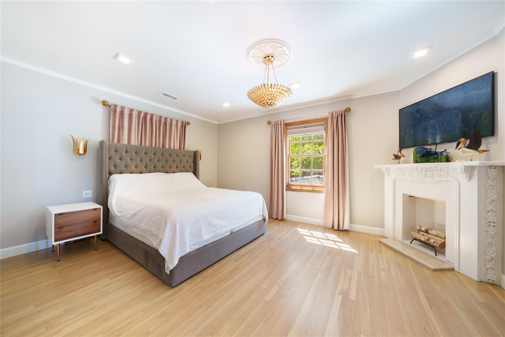 #16 photo, Bayside, クイーンズ区 Bayside , NY 11360