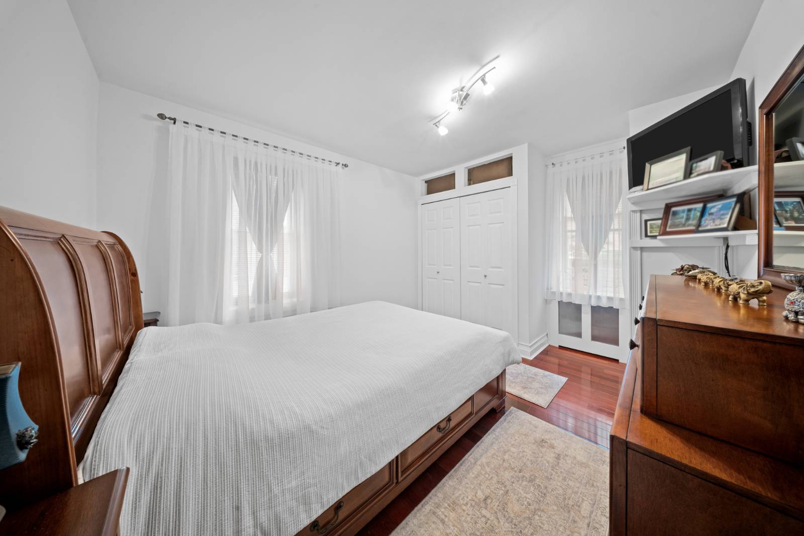 #17 photo, 10807 65th Rd, #1C, Forest Hills , NY 11375