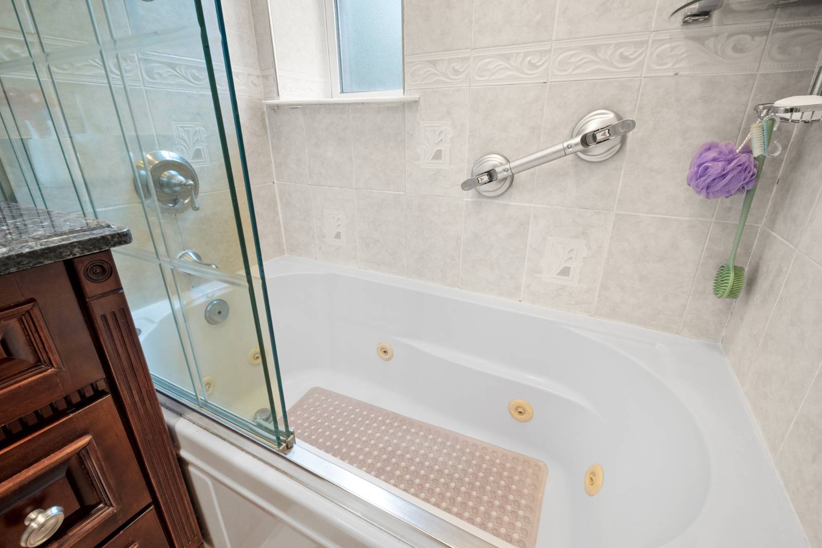 #24 photo, 10807 65th Rd, #1C, Forest Hills , NY 11375