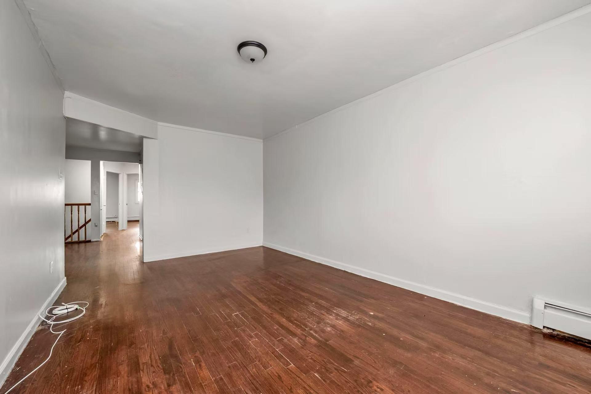 #11 photo, 4016 E Tremont Avenue, ブロンクス区 Bronx , NY 10465