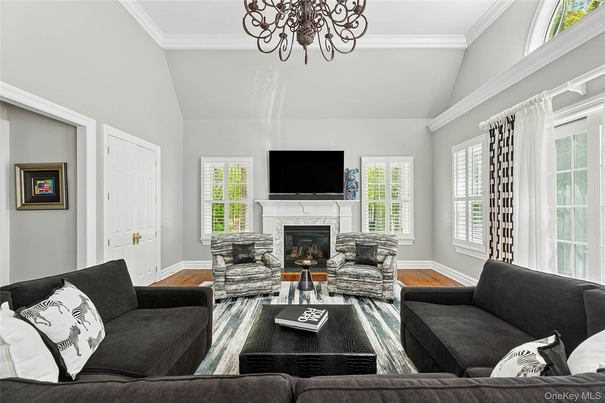 #11 photo, 1608 Stewart Lane, Laurel Hollow , NY 11791