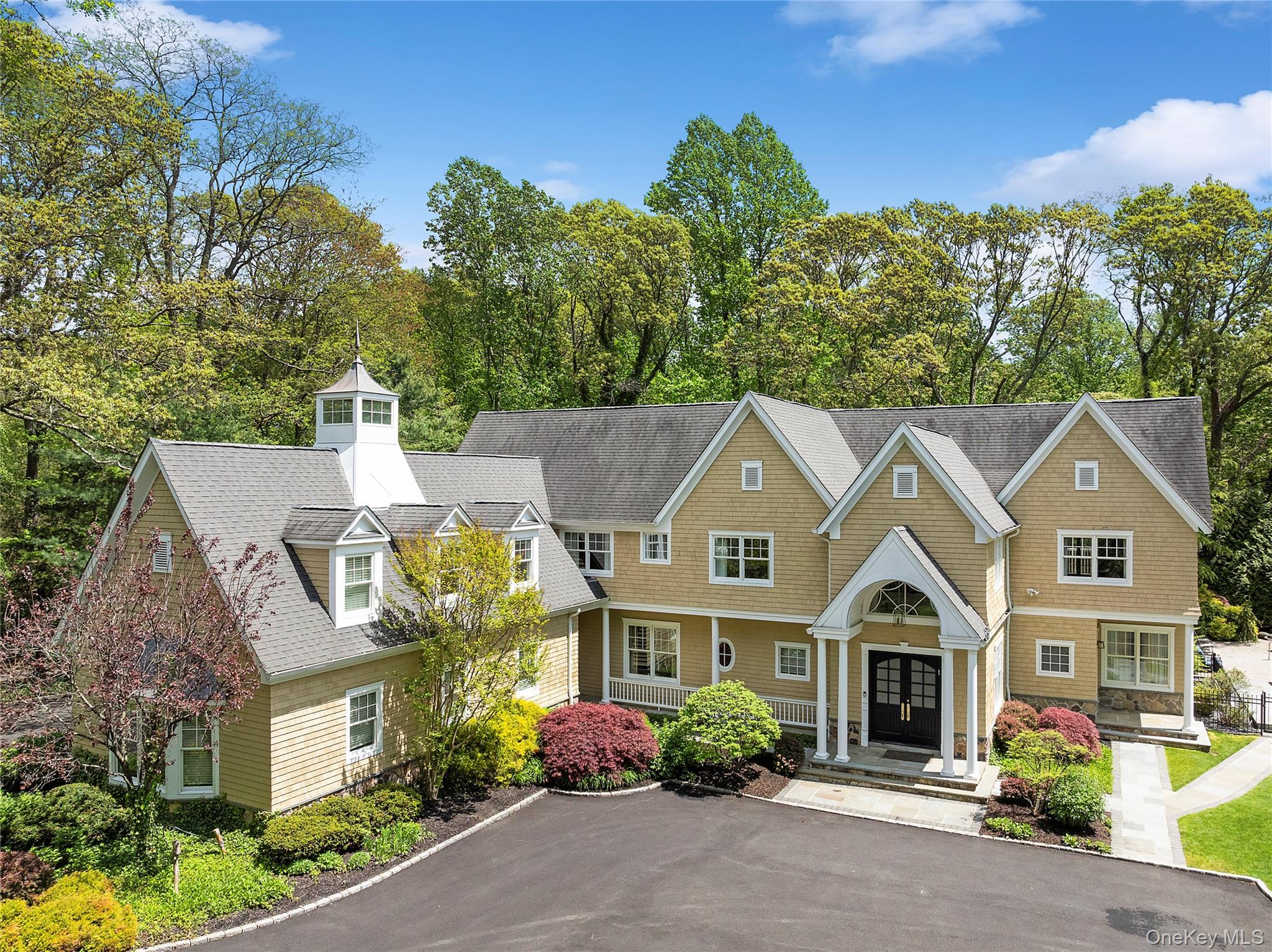 #2 photo, 1608 Stewart Lane, Laurel Hollow , NY 11791