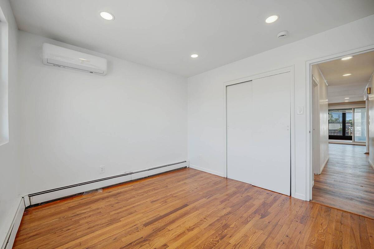 #10 photo, 15940 95th Street, クイーンズ区 Howard Beach , NY 11414