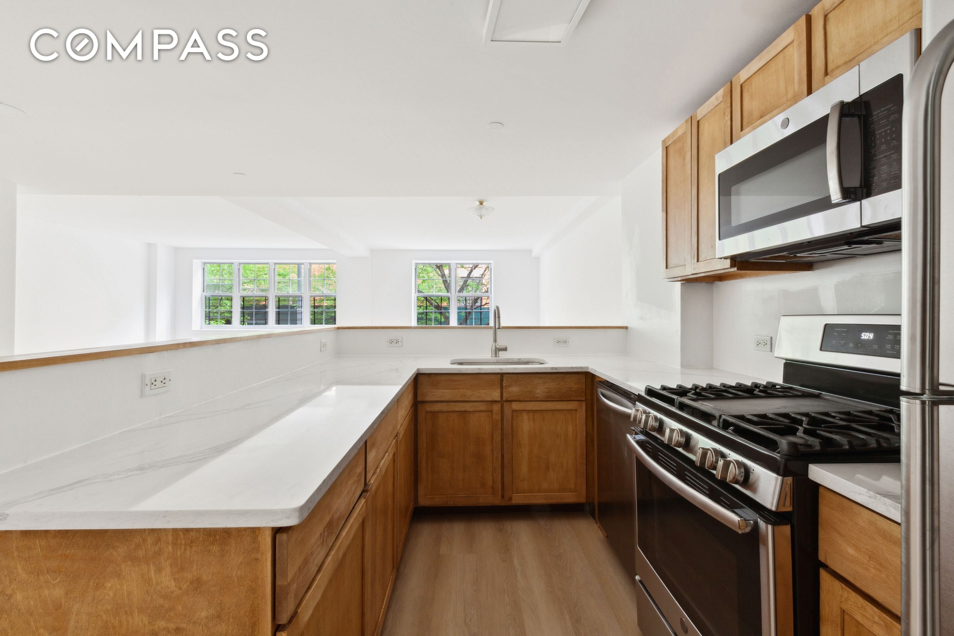 #4 photo, 266 W 115th Street, マンハッタン Harlem , NY 10026