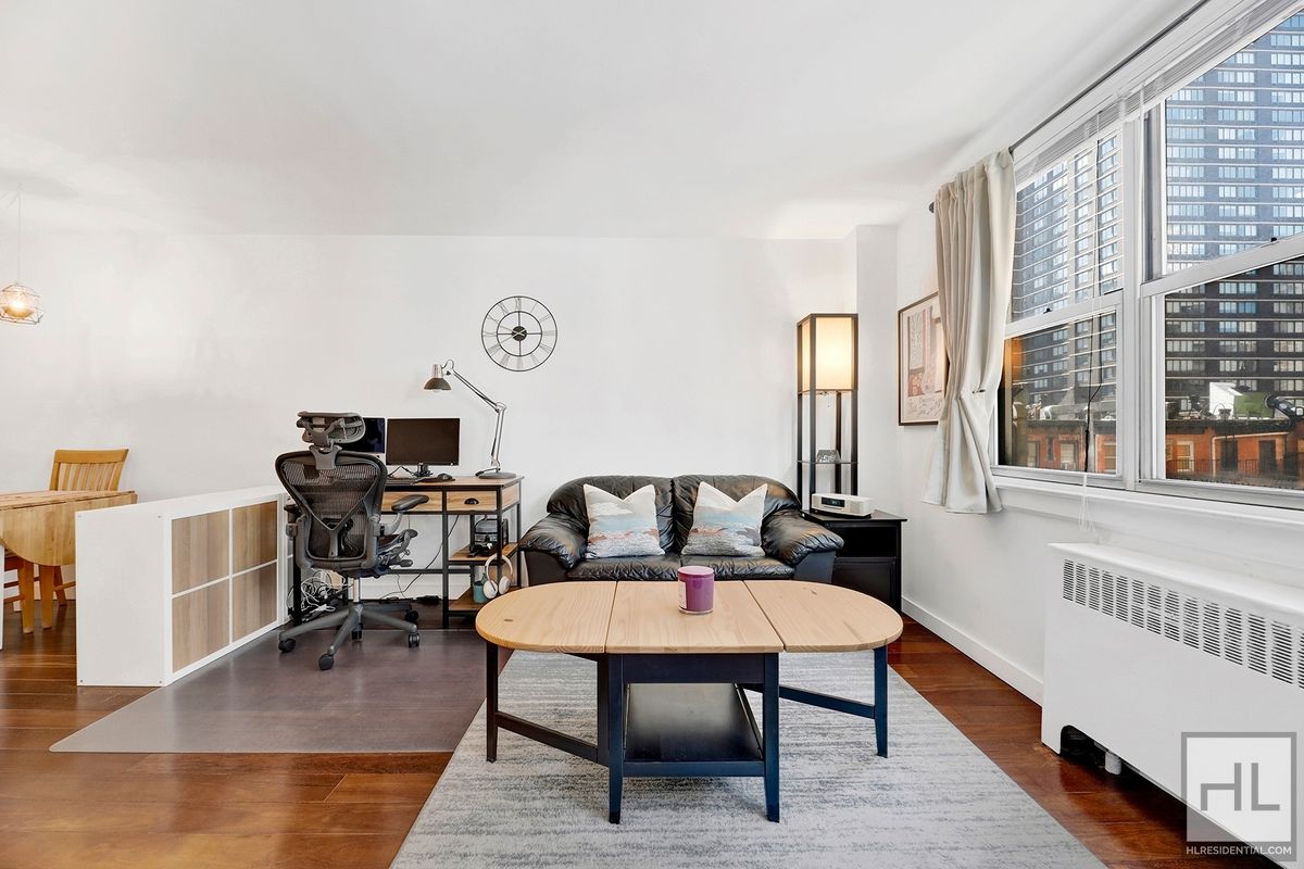 #4 photo, 240 E 35th Street, マンハッタン Murray Hill , NY 10016