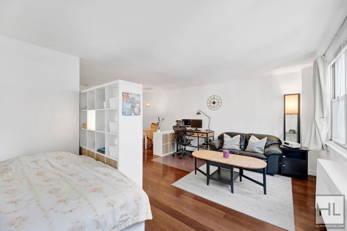 #6 photo, 240 E 35th Street, マンハッタン Murray Hill , NY 10016