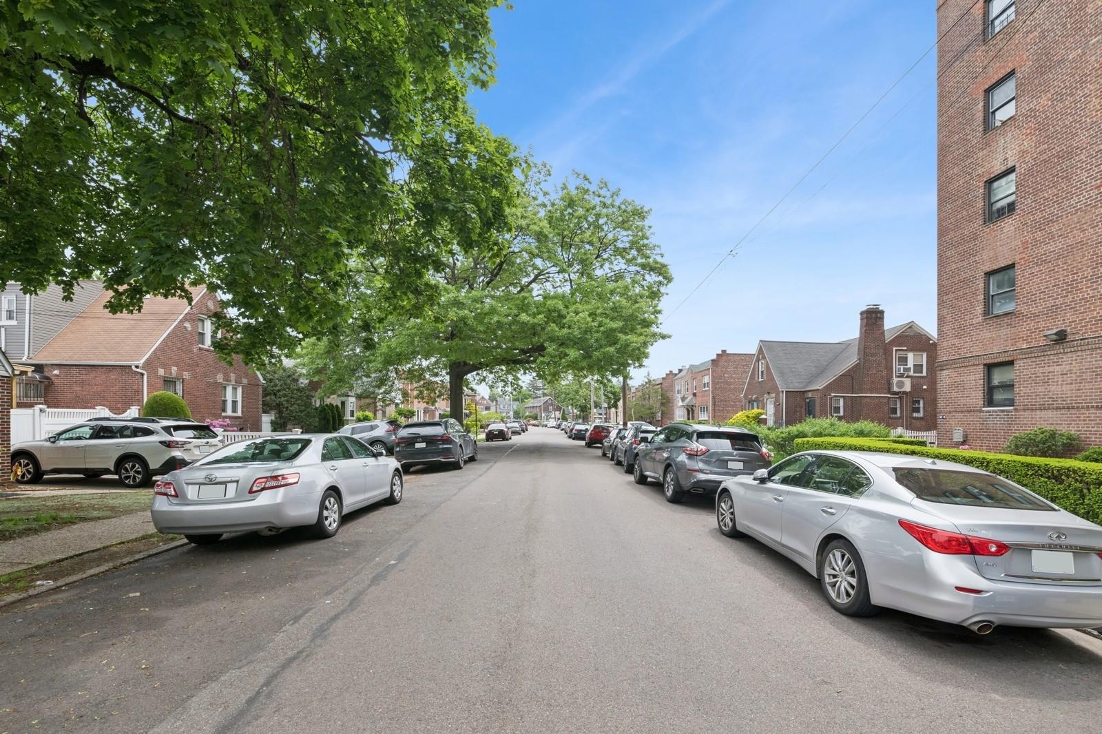 #15 photo, 147-10 84 Rd, クイーンズ区 Briarwood , NY 11435