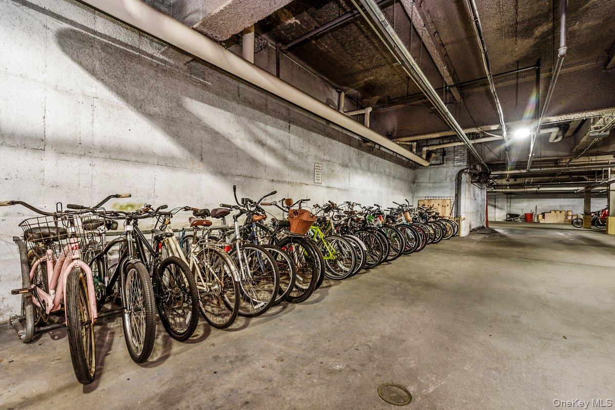 #16 photo, 370 W Broadway, ナッソー郡 Long Beach , NY 11561