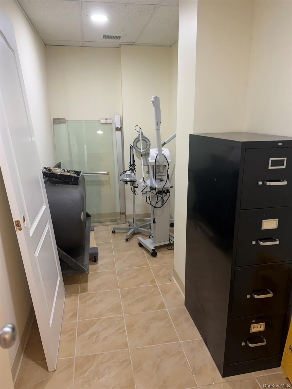 #13 photo, 42-23 212 Street, Bayside , NY 11361