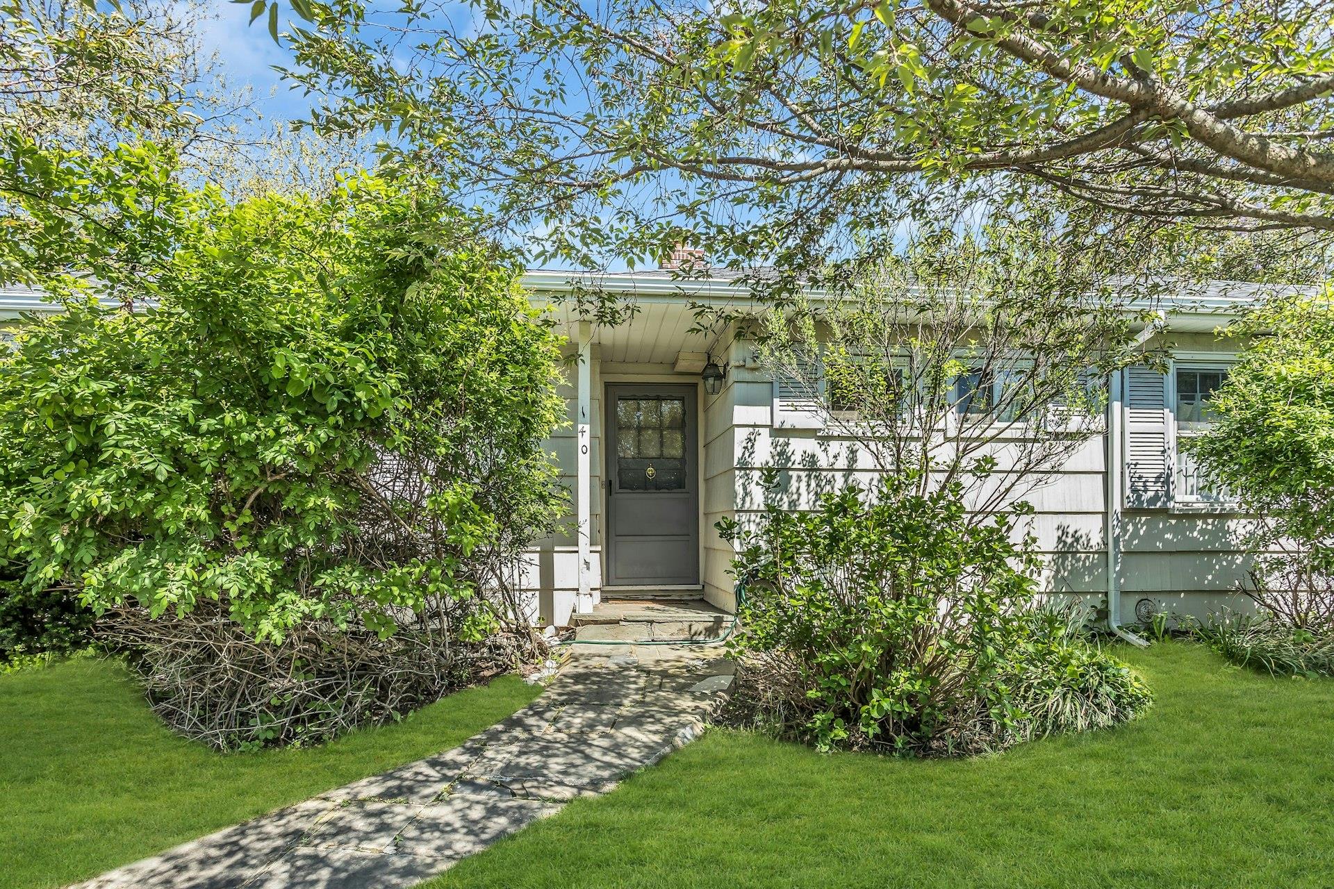 #2 photo, 140 Mitchell Avenue, ナッソー郡 Long Beach , NY 11561