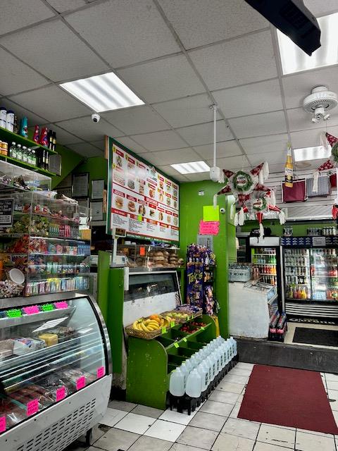 #5 photo, 92-19 Roosevelt Avenue, クイーンズ区 Jackson Heights , NY 11372