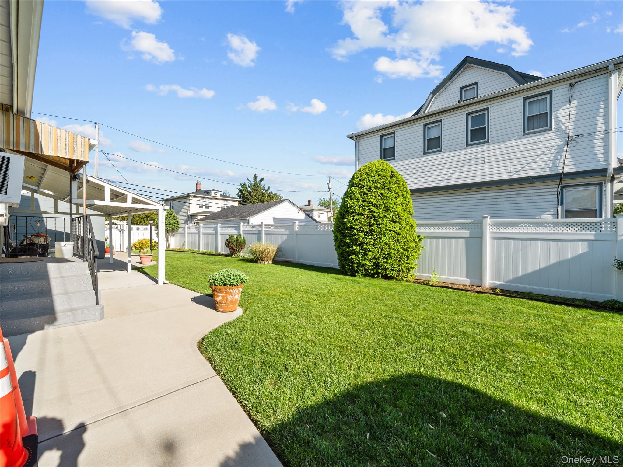 #5 photo, 8 Savoy Avenue, ナッソー郡 Elmont , NY 11003