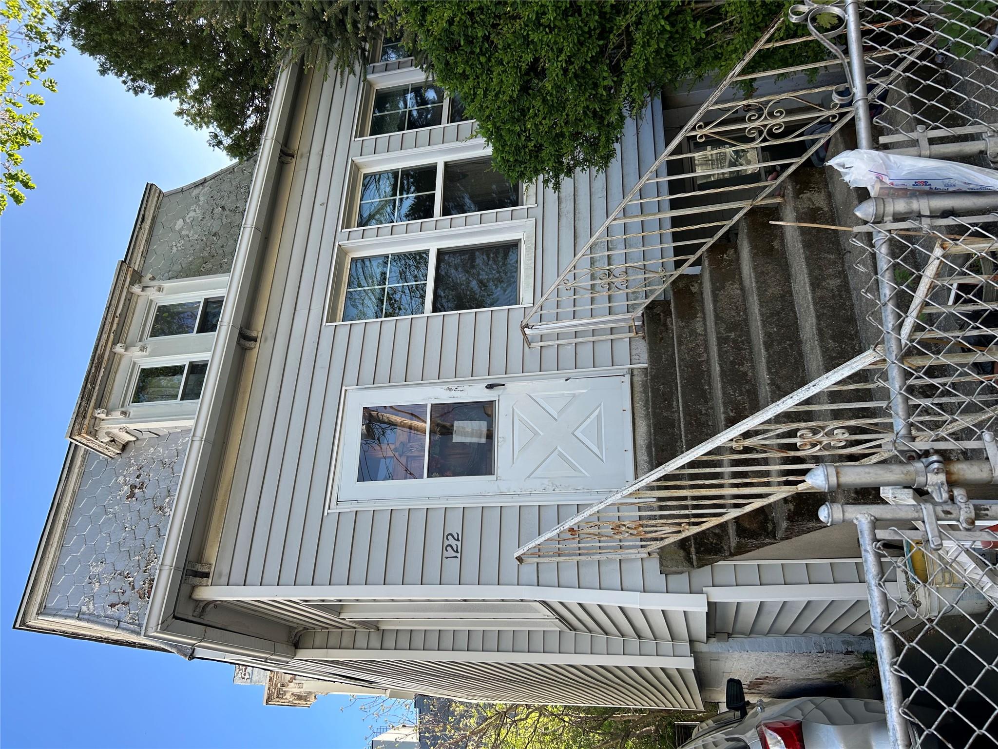 #1 photo, 122 Oliver Avenue, Yonkers , NY 10701