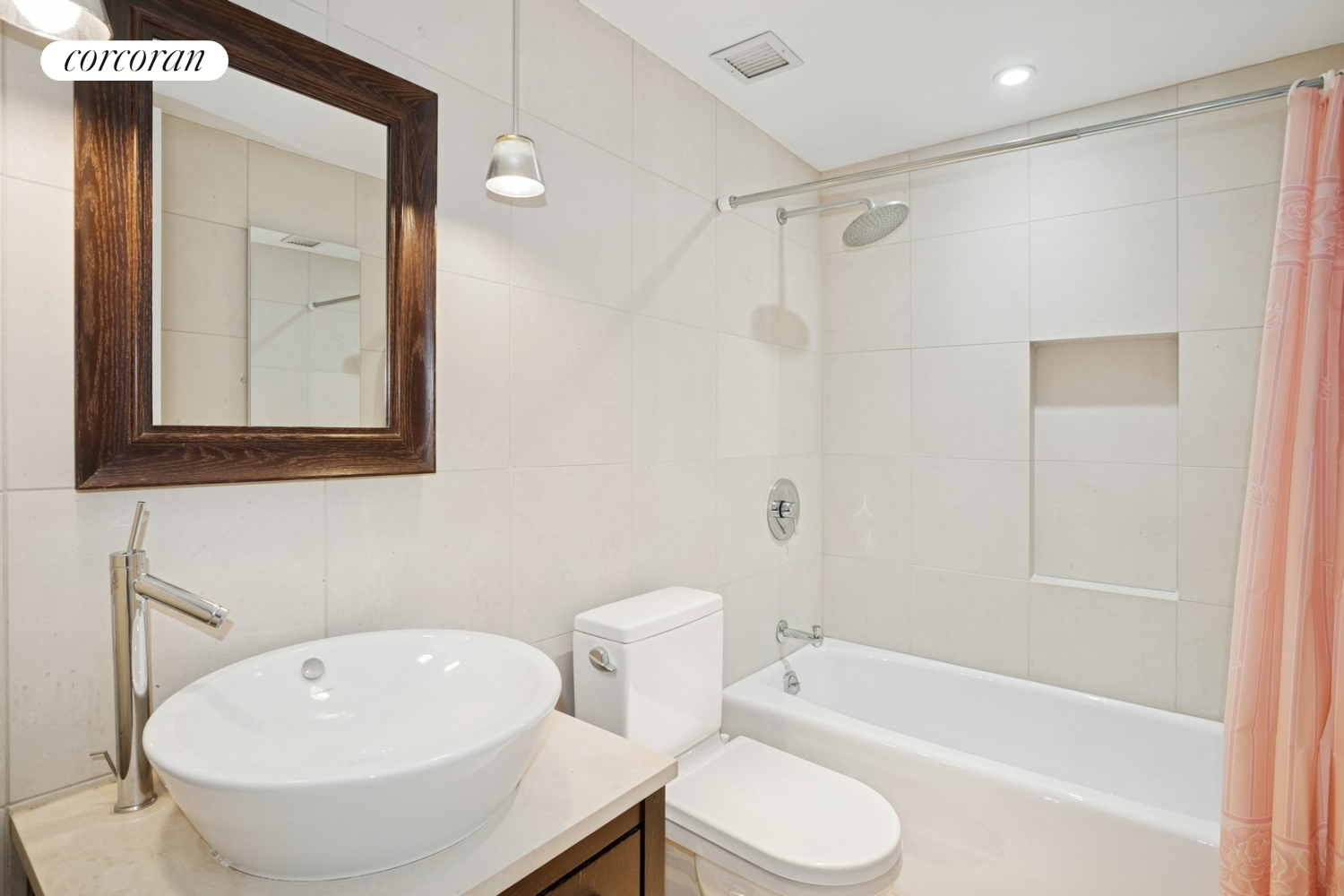 #5 photo, 340 E 23RD Street, マンハッタン Gramercy Park , NY 10010