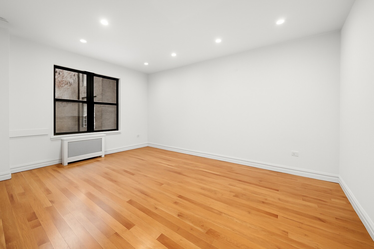 #3 photo, 750 RIVERSIDE Drive, マンハッタン Hamilton Heights , NY 10031