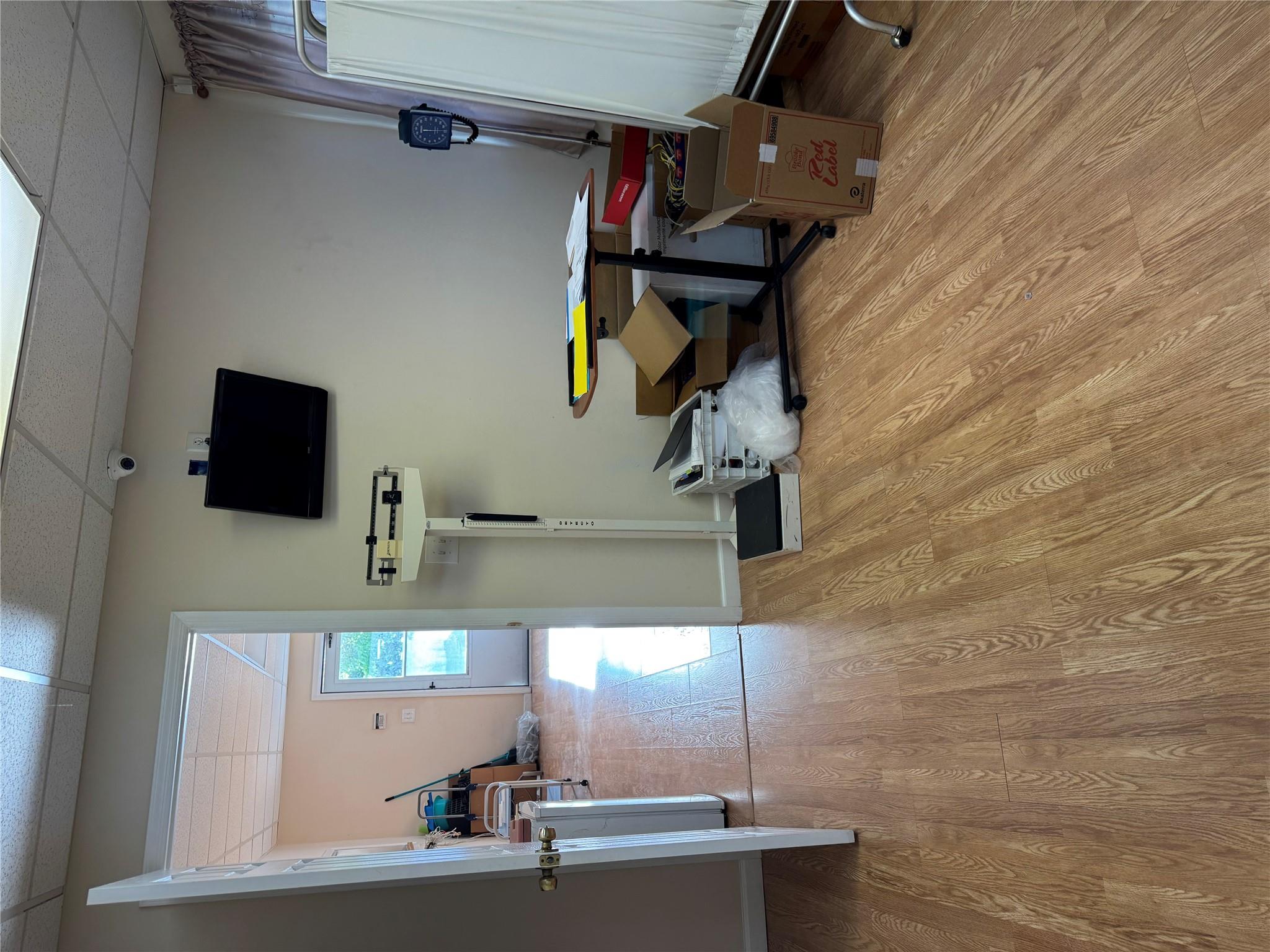 #11 photo, 90 Medford Avenue, サフォーク郡 Patchogue , NY 11772