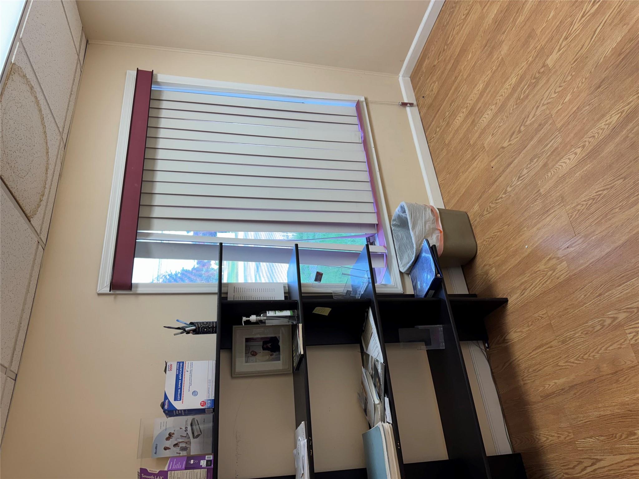 #15 photo, 90 Medford Avenue, サフォーク郡 Patchogue , NY 11772