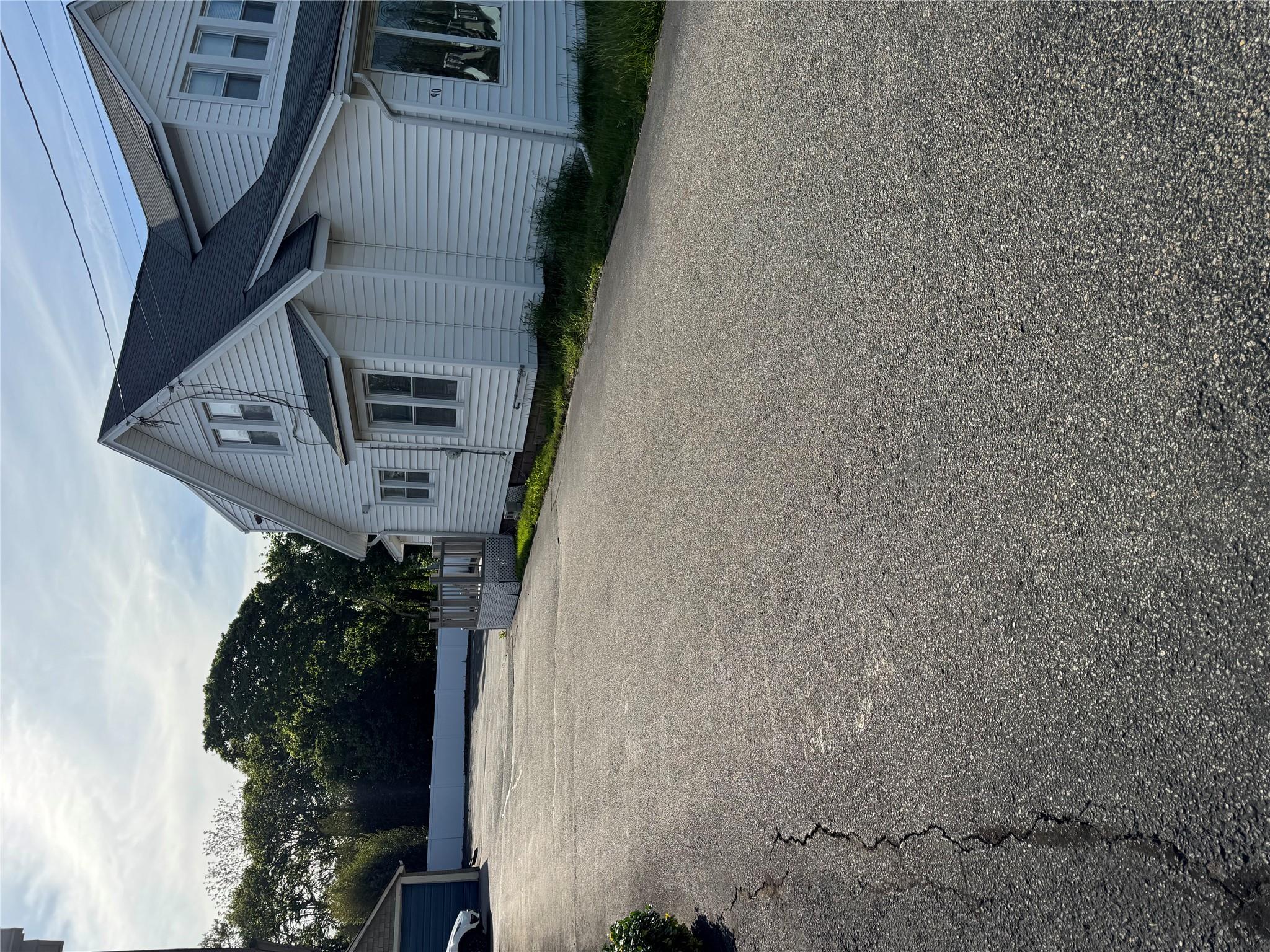 #2 photo, 90 Medford Avenue, サフォーク郡 Patchogue , NY 11772