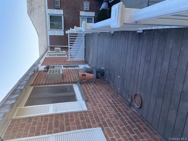 #4 photo, 73-26 260th Street, クイーンズ区 Glen Oaks , NY 11004