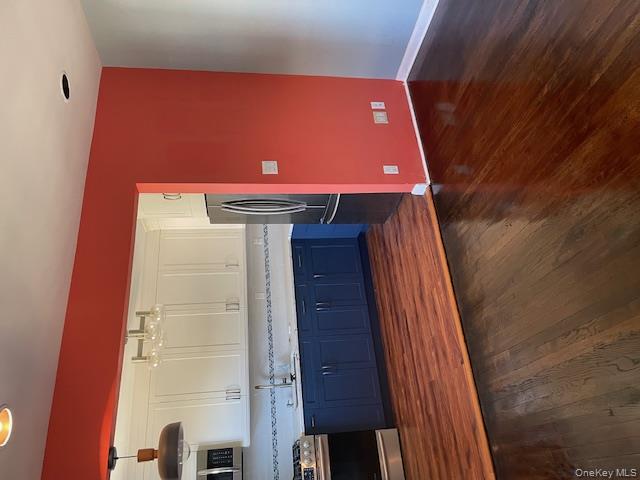 #9 photo, 73-26 260th Street, クイーンズ区 Glen Oaks , NY 11004